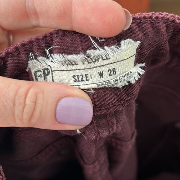 Free People straight leg pants women’s size 28 waist maroon corduroy minimalist - Picture 4 of 6